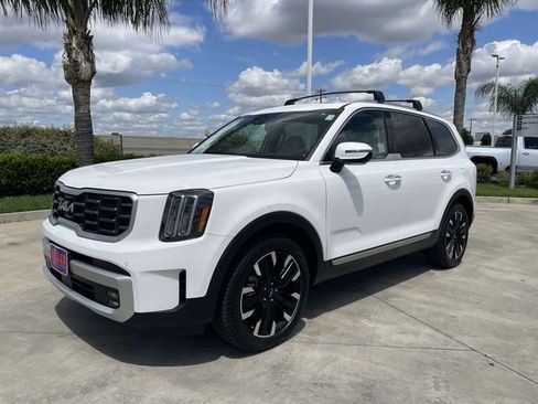 Used 2025 Kia Telluride SX w/ SX Captain's Chair Package FWD image 1