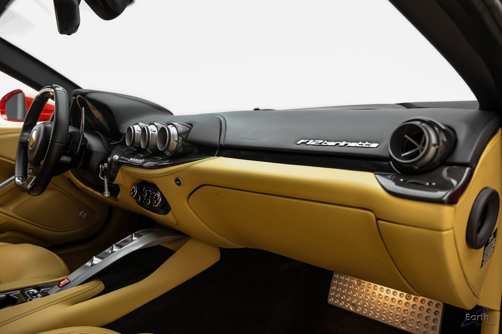 Used 2015 Ferrari F12 Berlinetta RWD image 56