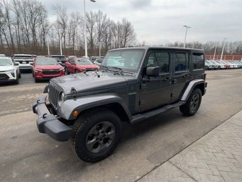 Used 2017 Jeep Wrangler Unlimited Sport image 4