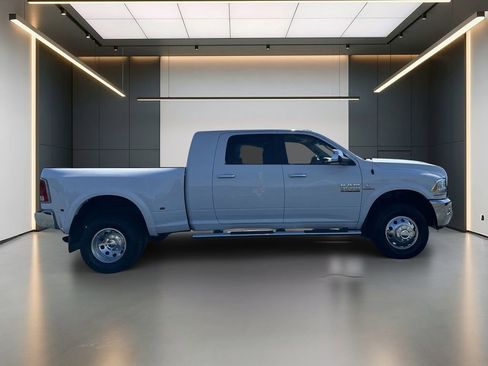 Used 2018 RAM 3500 Laramie AWD/4WD image 6