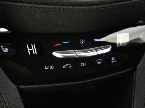 Certified 2023 Cadillac XT5 Premium Luxury AWD/4WD image 32