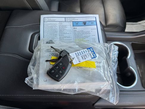 Used 2021 Chevrolet Tahoe LT w/ LT Signature Package AWD/4WD image 39
