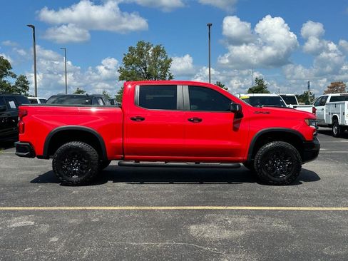Certified 2025 Chevrolet Silverado 1500 ZR2 w/ Technology Package AWD/4WD image 1
