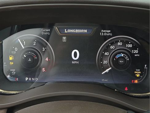 Used 2025 RAM 2500 Limited AWD/4WD image 35