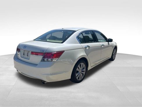 Used 2011 Honda Accord EX-L image 5