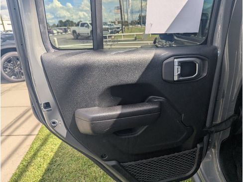 Used 2020 Jeep Wrangler Unlimited Sport AWD/4WD image 16