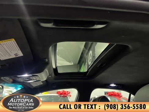 Used 2022 Cadillac CT4 V RWD image 42