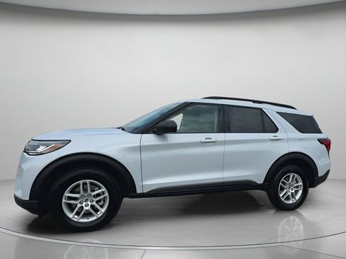 New 2026 Ford Explorer Active image 14