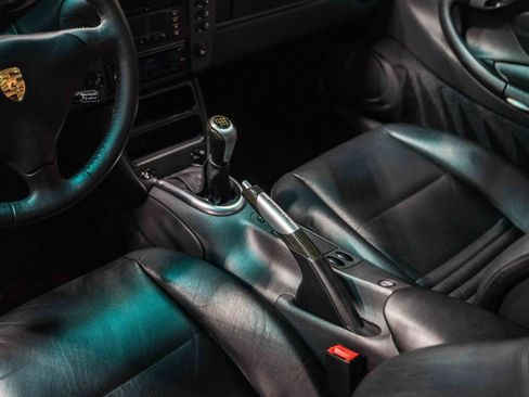 Used 1999 Porsche 911 Carrera 4 AWD/4WD image 18