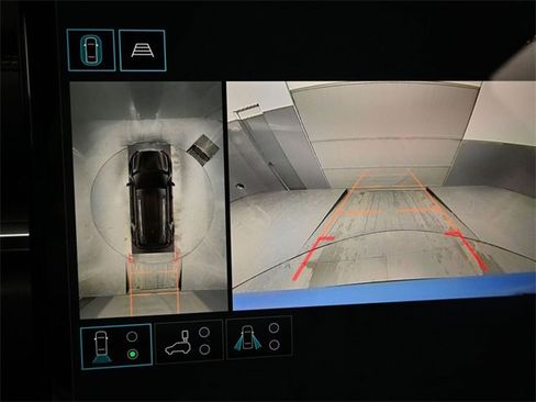 Used 2026 GMC Terrain Elevation w/ Elevation Premium Package image 16