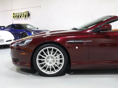 Used 2006 Aston Martin DB9 Volante RWD image 36