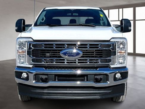 Used 2025 Ford F250 XLT image 2