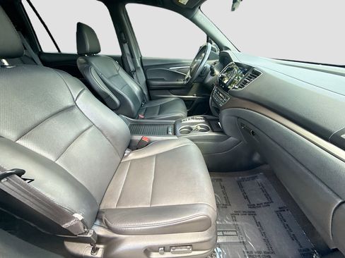 Used 2023 Honda Passport EX-L image 31