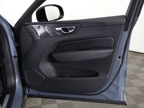 Used 2024 Volvo XC60 B5 Plus image 26