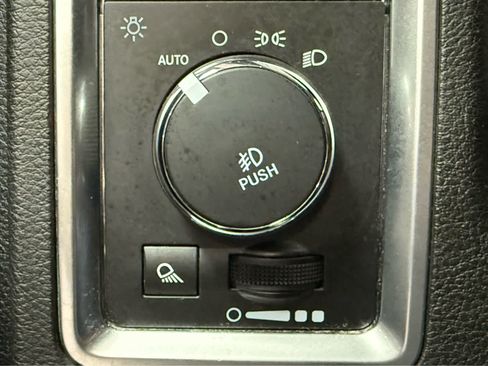 Used 2020 RAM 1500 Warlock AWD/4WD image 26