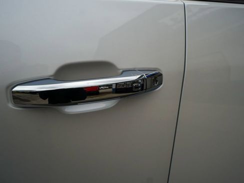 Used 2020 Chevrolet Silverado 2500 High Country w/ Z71 Off-Road Package image 10