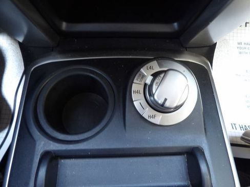 Used 2016 Toyota 4Runner Limited AWD/4WD image 32