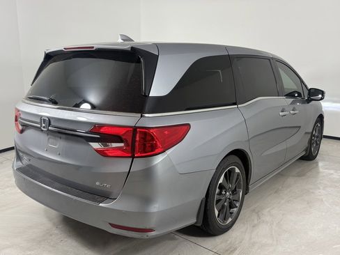 Used 2023 Honda Odyssey Elite image 4