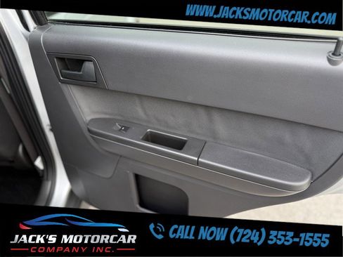 Used 2010 Ford Escape XLT image 18