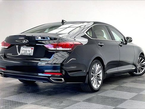 Used 2016 Hyundai Genesis 3.8 w/ Option Group 02 image 13