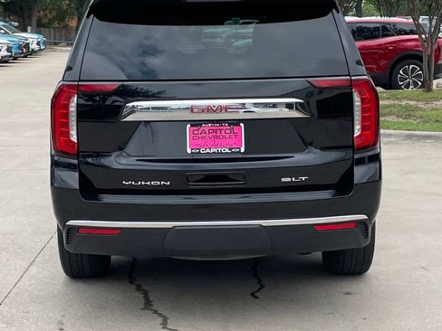 Used 2023 GMC Yukon SLT AWD/4WD image 5