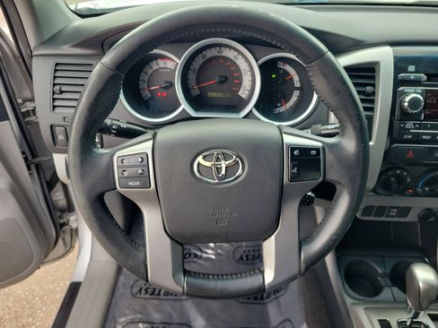 Used 2012 Toyota Tacoma PreRunner w/ TRD Sport Pkg image 24