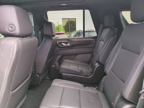 Certified 2024 Chevrolet Tahoe Z71 w/ Luxury Package image 16