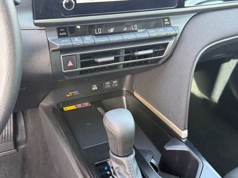 Used 2025 Toyota Camry LE image 19