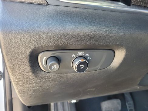 Certified 2023 Chevrolet Traverse Premier w/ Redline Edition image 25