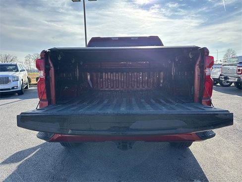 Used 2022 Chevrolet Silverado 1500 Custom image 13