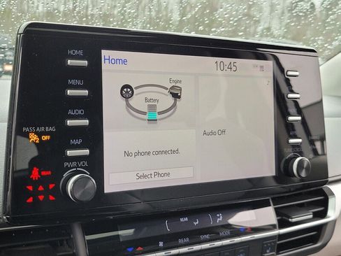 Used 2021 Toyota Sienna XLE image 19