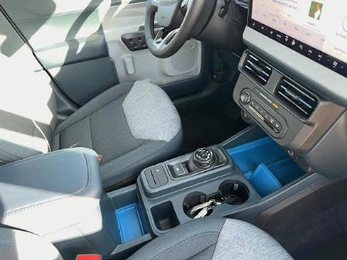New 2025 Ford Maverick XLT w/ XLT Luxury Package FWD image 11