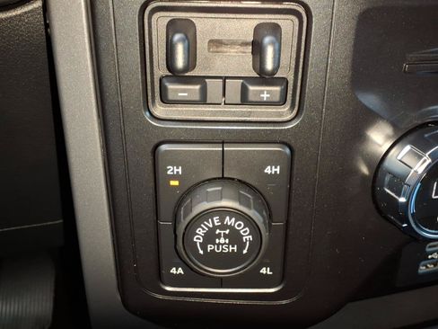 Used 2021 Ford F150 Lariat AWD/4WD image 25