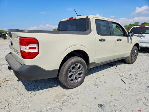 Used 2025 Ford Maverick XLT w/ Equipment Group 302A AWD/4WD image 3