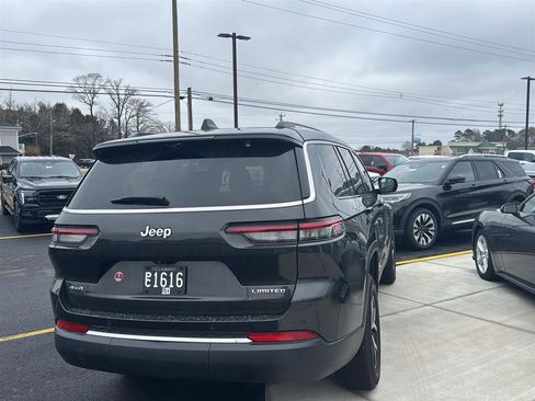 Used 2024 Jeep Grand Cherokee L Limited w/ Luxury Tech Group II image 10