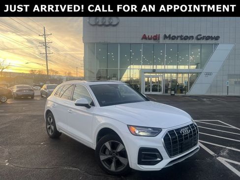 Used 2023 Audi Q5 2.0T Premium w/ Convenience Package image 1