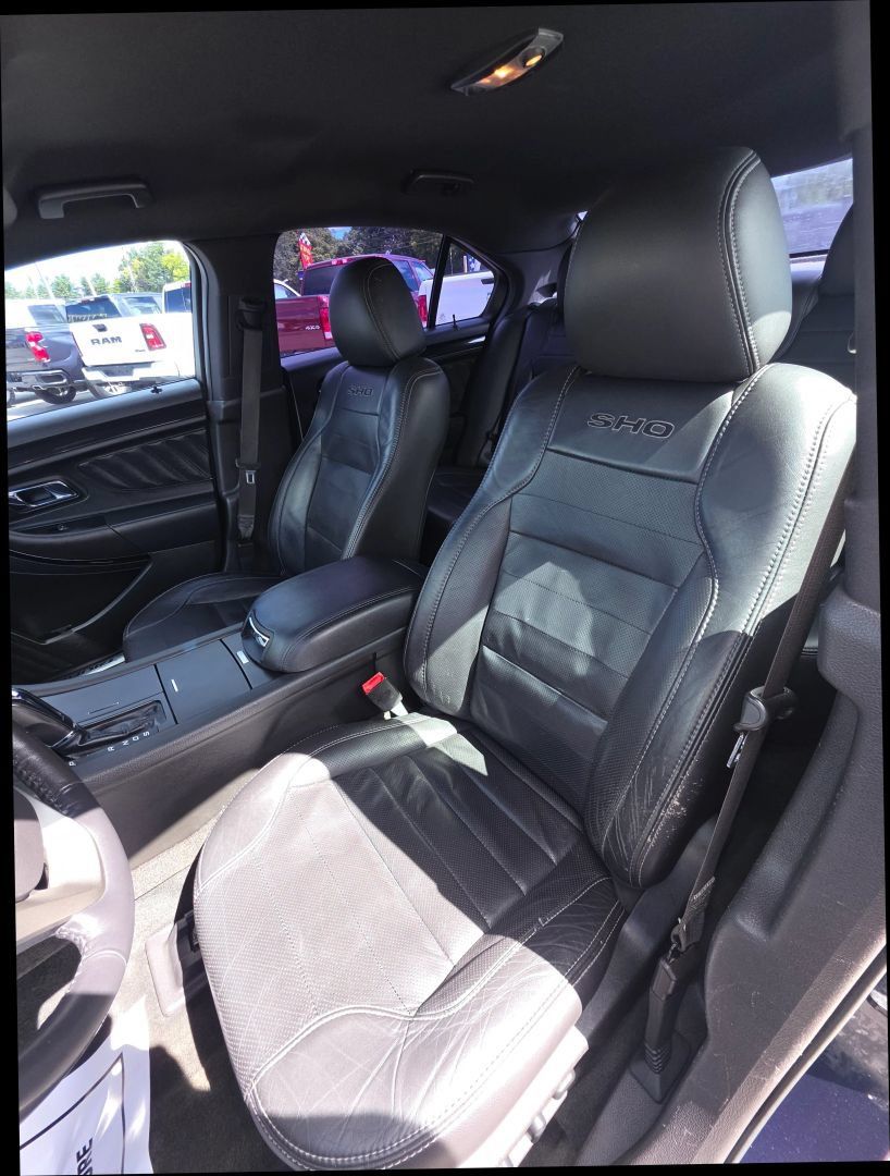 Used 2016 Ford Taurus SHO AWD/4WD image 11