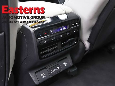 Used 2022 Acura MDX SH-AWD w/ Advance Package image 24
