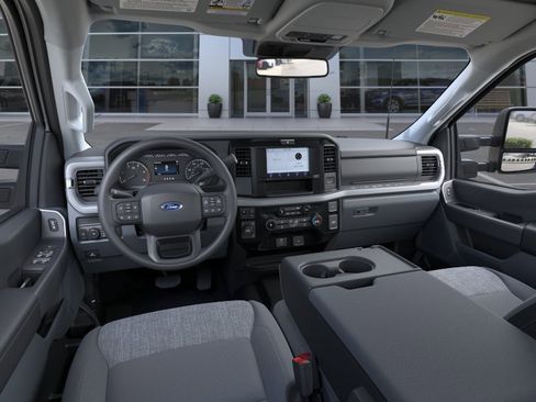 New 2026 Ford F350 4x4 SuperCab Super Duty image 9