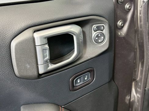 Used 2019 Jeep Wrangler Unlimited Rubicon AWD/4WD image 19