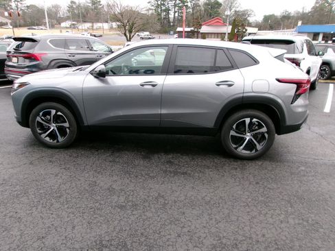 New 2026 Chevrolet Trax RS w/ Driver Confidence Package image 5