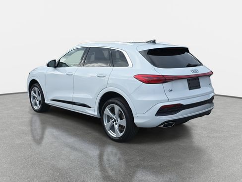 New 2025 Audi Q5 Premium Plus image 7