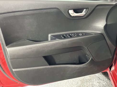 Used 2023 Kia Rio S image 28