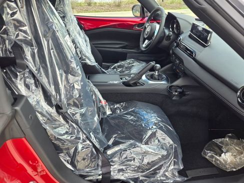 New 2026 MAZDA MX-5 Miata Club w/ Weather Package image 4