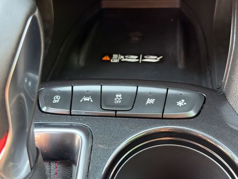Used 2024 Chevrolet TrailBlazer RS w/ Convenience Package FWD image 19