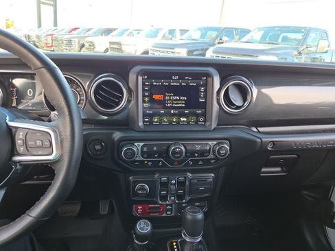 Used 2023 Jeep Wrangler Unlimited Rubicon 392 w/ Xtreme Recon 35" Tire Package AWD/4WD image 17