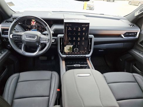 New 2025 GMC Yukon Denali w/ Denali Reserve Package image 12