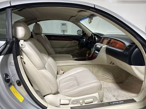 Used 2007 Lexus SC 430 Convertible RWD image 21