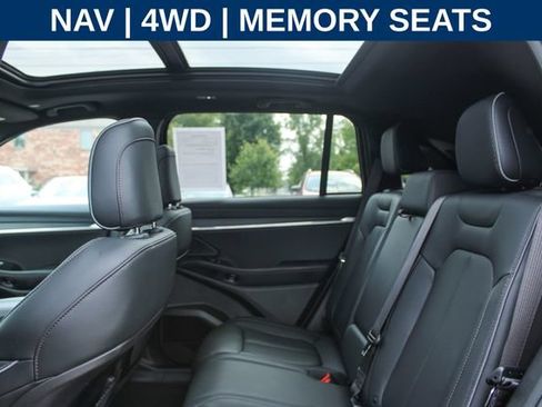 Used 2025 Jeep Wagoneer S Limited w/ Comfort Package AWD/4WD image 32