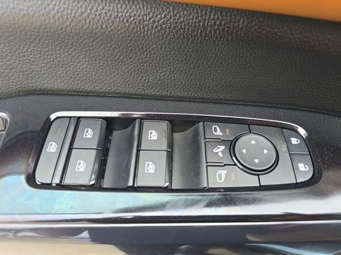 New 2026 Nissan Pathfinder Platinum image 29